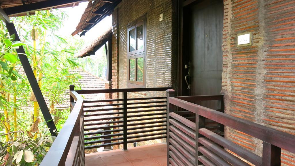 Thrissur Clayfingers Art Cottage חדר תמונה